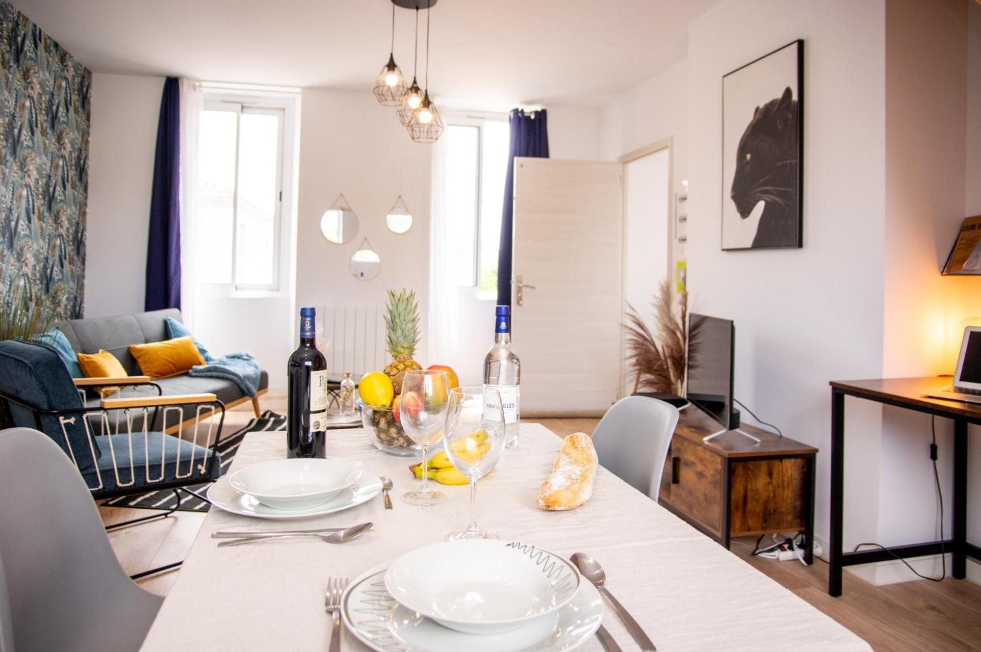 Saint-Seurin-de-CursacDuplex Cocoon - 10 Min De Blaye - 20 Min Cnpe - Wifi - Tv Hdアパートメント エクステリア 写真